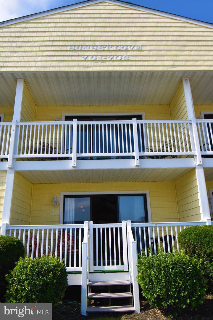 701 Rusty Anchor Road - Photo 1
