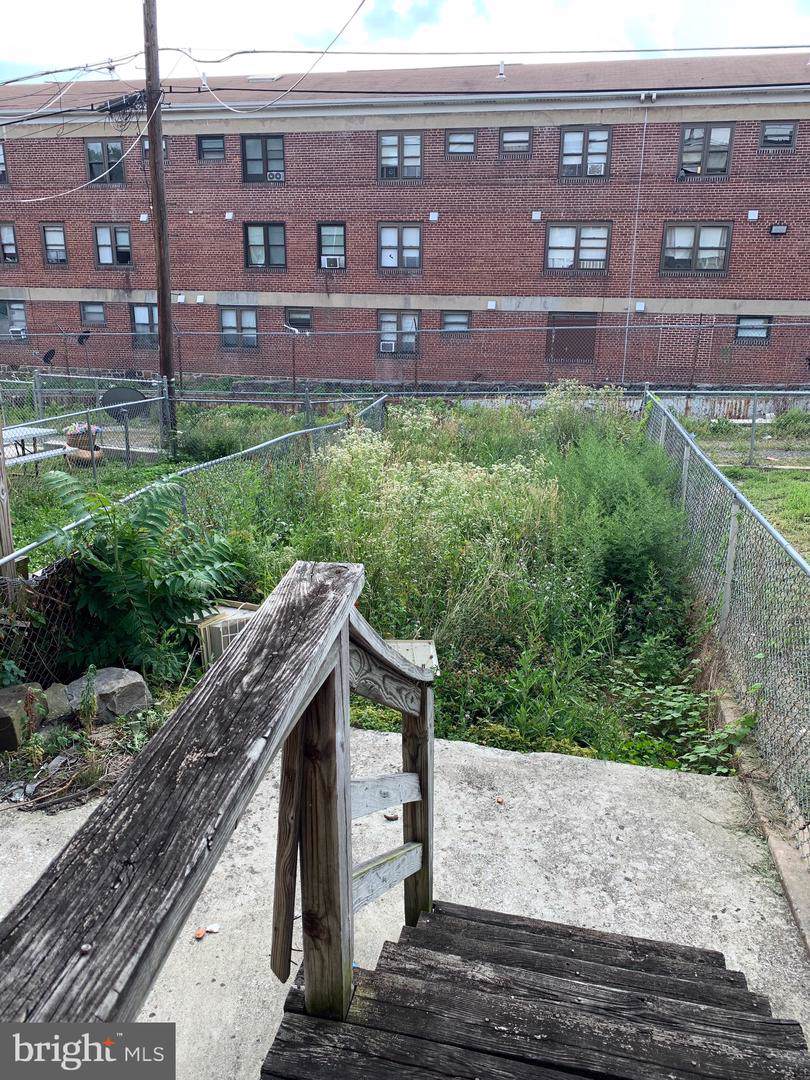 1616 Gilmor Street - Photo 1