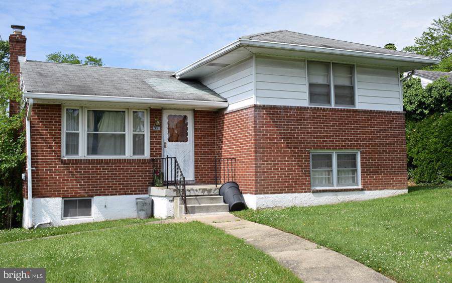 2911 2ND Avenue - Photo 1