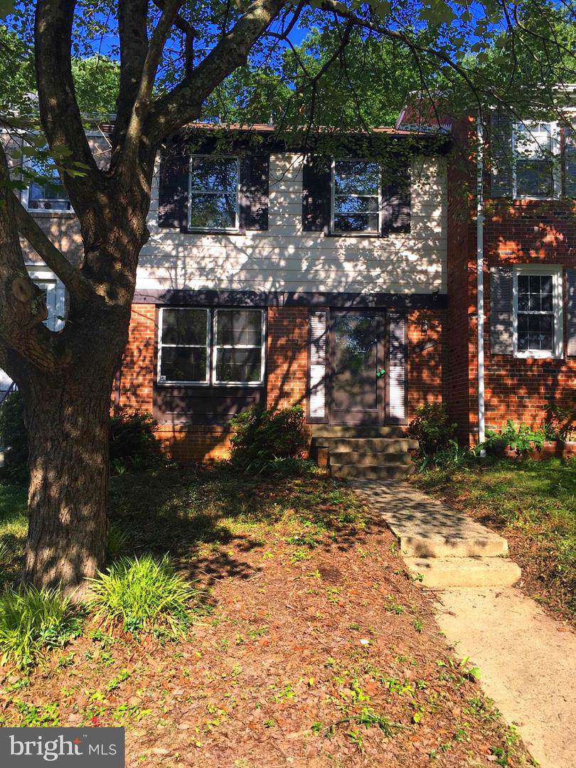 12588 Plymouth Court - Photo 1