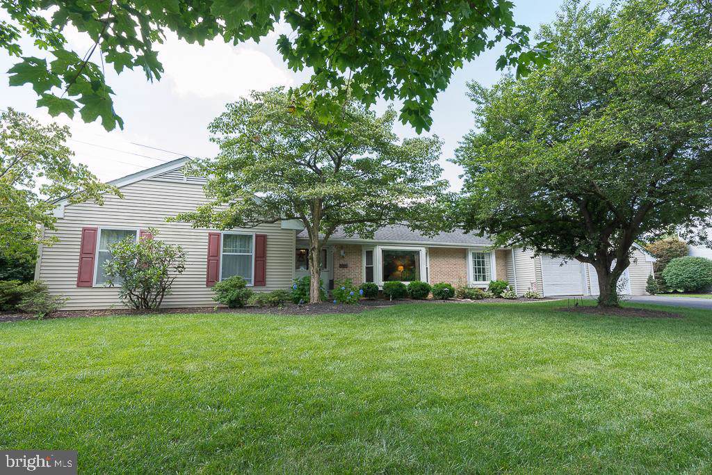 2835 Edgemont Drive - Photo 1