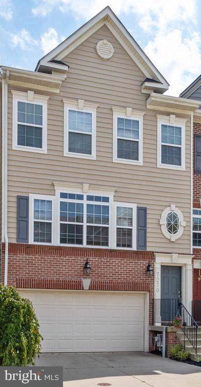 7270 Mockingbird Circle - Photo 1