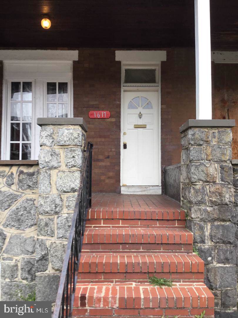 1617 Smallwood Street - Photo 1