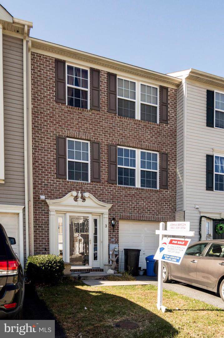 3 Honeylocust Circle - Photo 1
