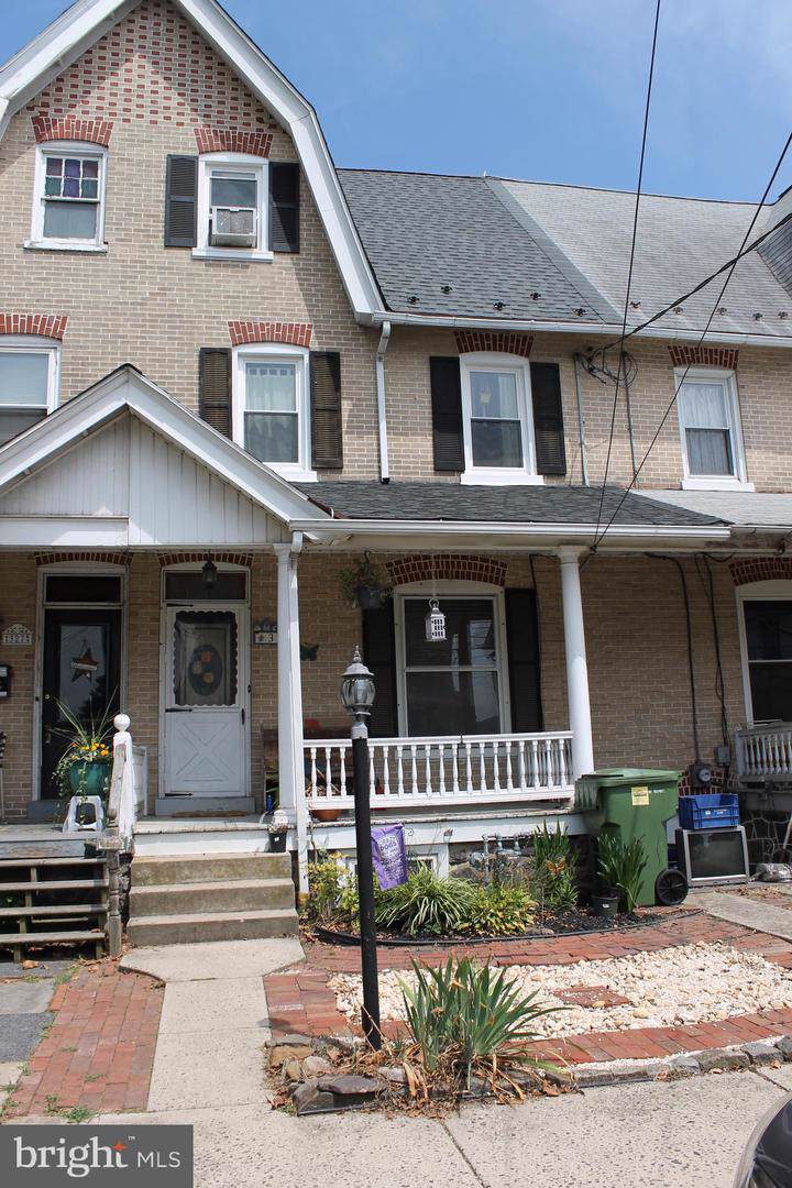 329 Erie Avenue - Photo 1