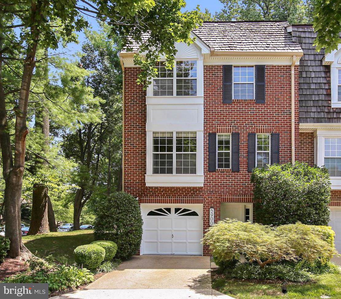 5900 Edson Lane - Photo 1