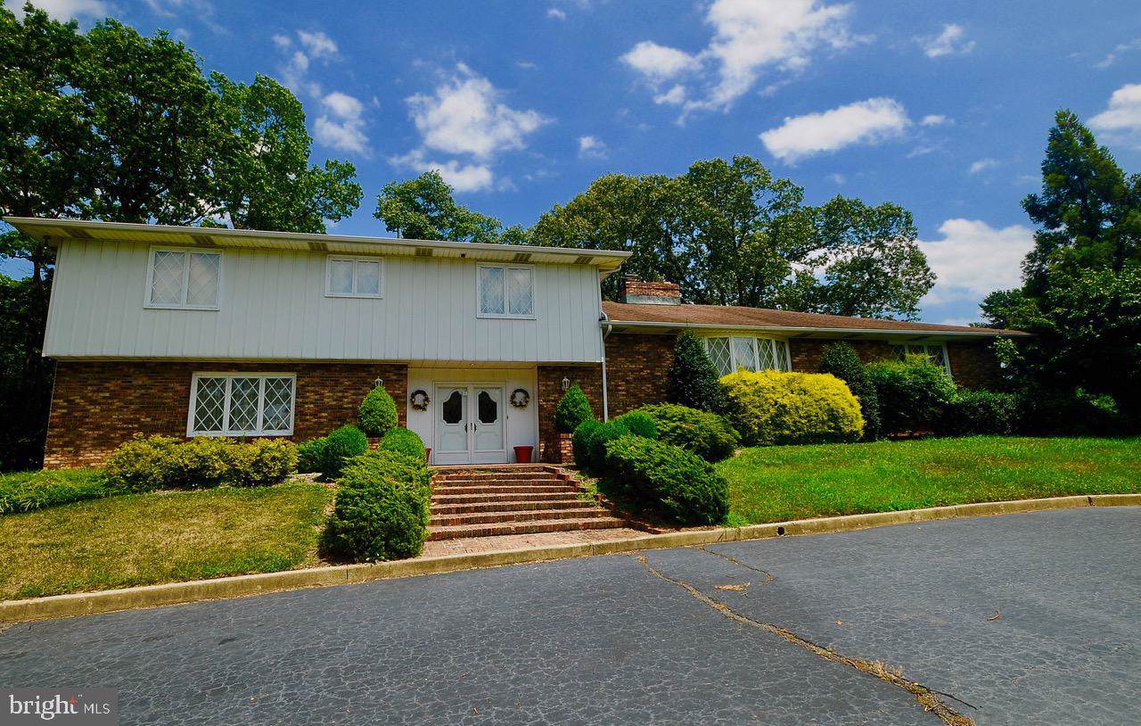 21 Oak Drive - Photo 1