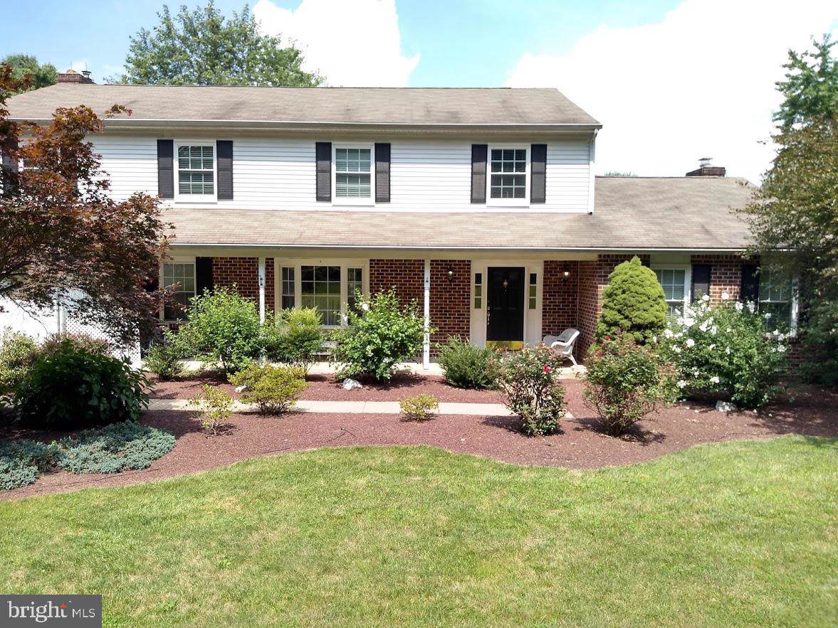 1 Settlers Drive - Photo 1