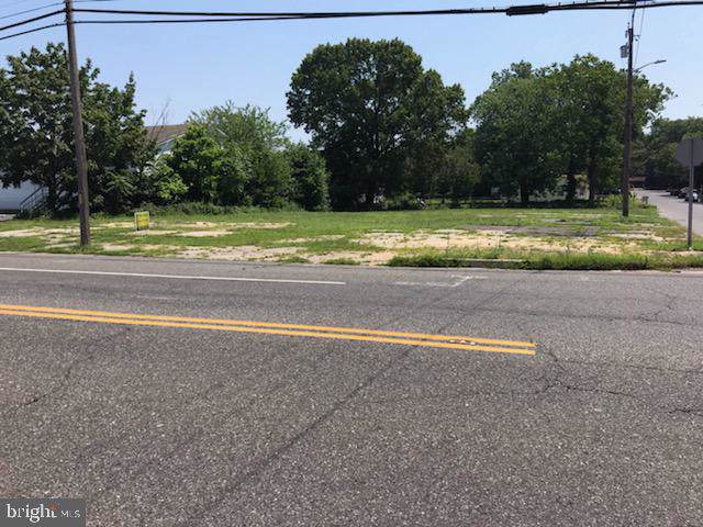 581 East Boulevard - Photo 1