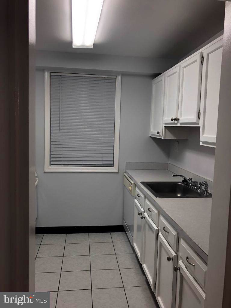 4400 Pershing Drive - Photo 1