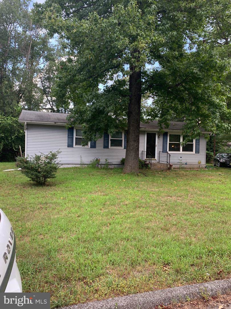 901 Lincoln Drive - Photo 1