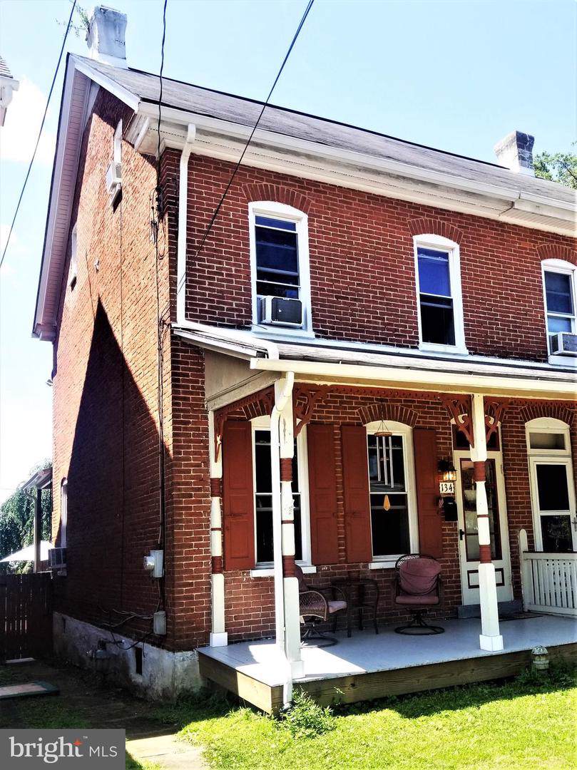 134 Jefferson Street - Photo 1