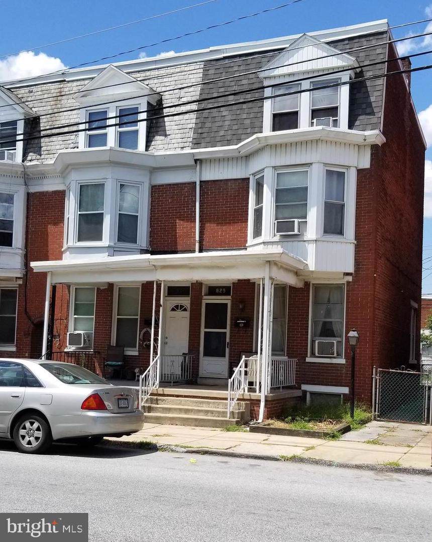 829 Philadelphia Street - Photo 1