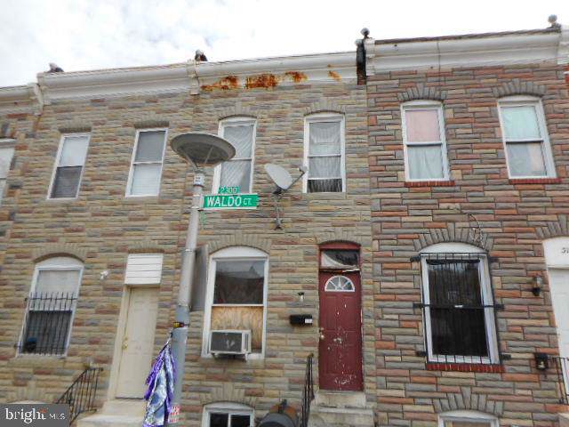 513 Montford Avenue - Photo 1