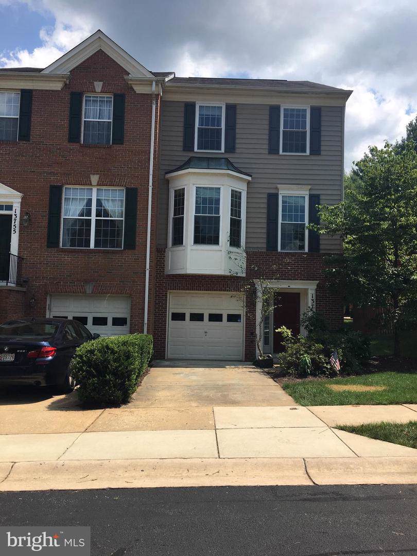 13753 Dunbar Terrace - Photo 1