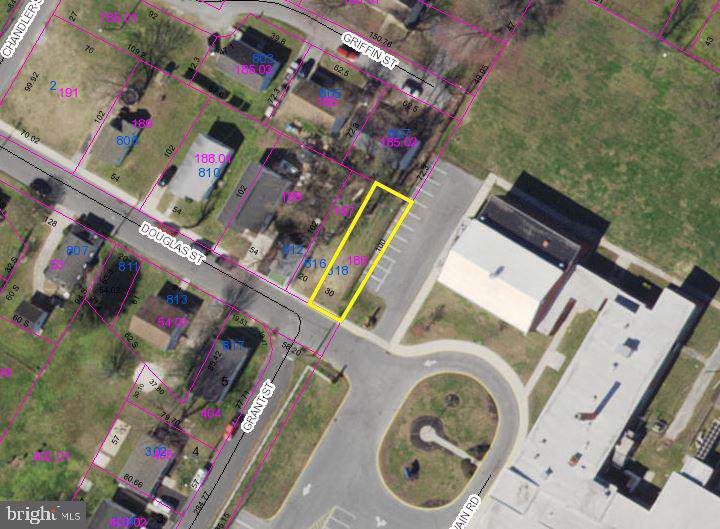 818 Douglas Street - Photo 1