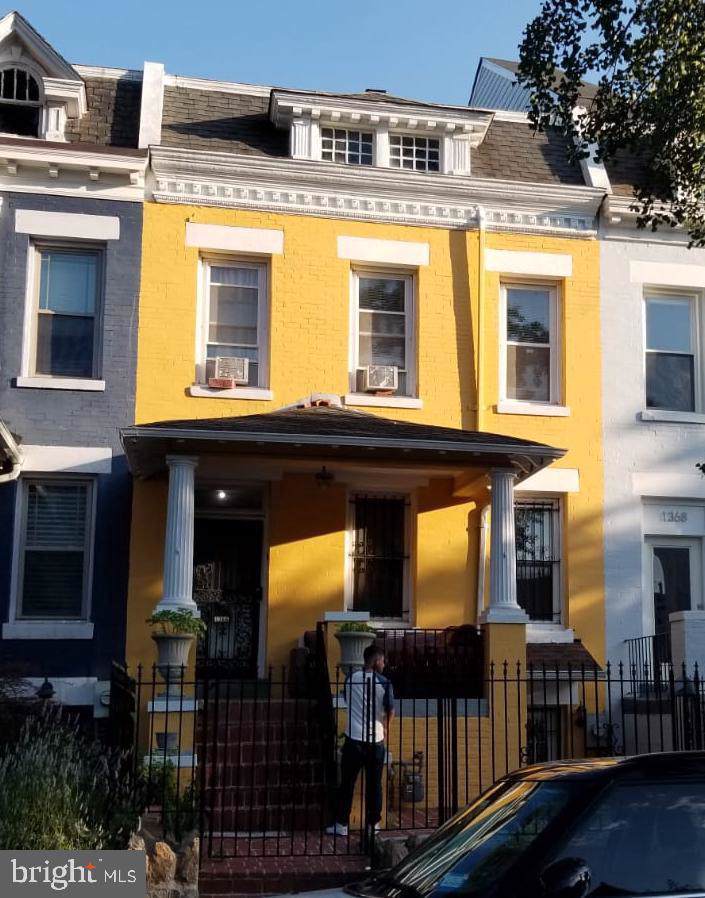 1366 Meridian Place - Photo 1