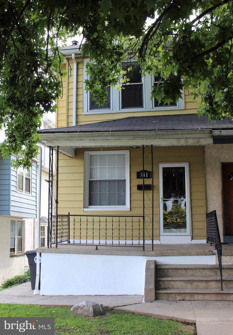 311 8TH Avenue - Photo 1
