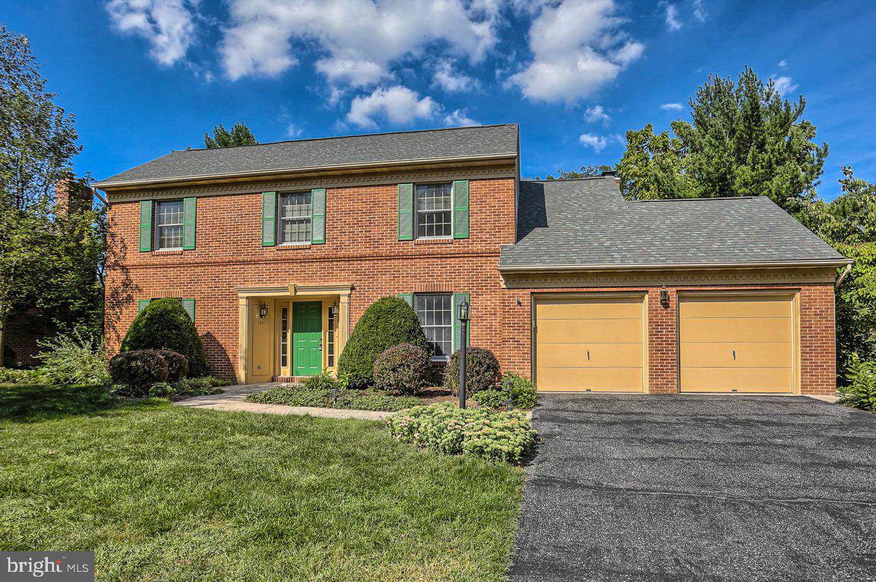 1041 Country Club Road - Photo 1