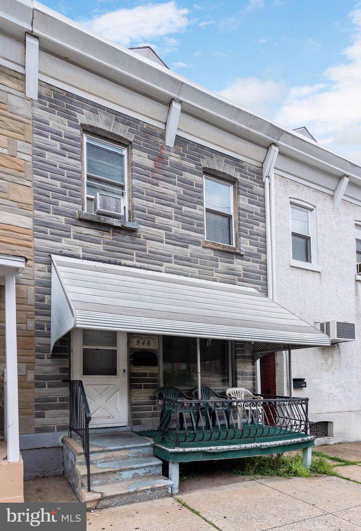 546 11TH Street - Photo 1