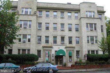 3010 Wisconsin Avenue - Photo 1