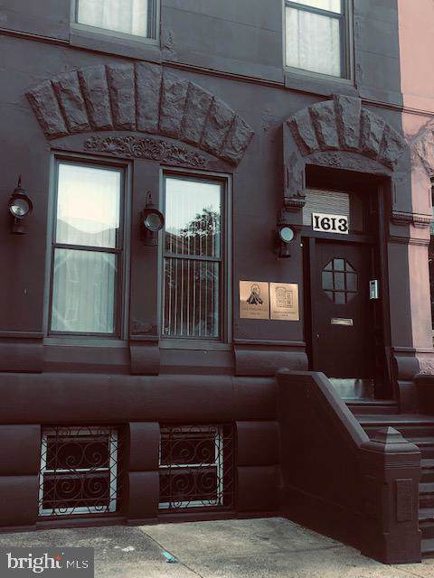 1613 Broad Street - Photo 1