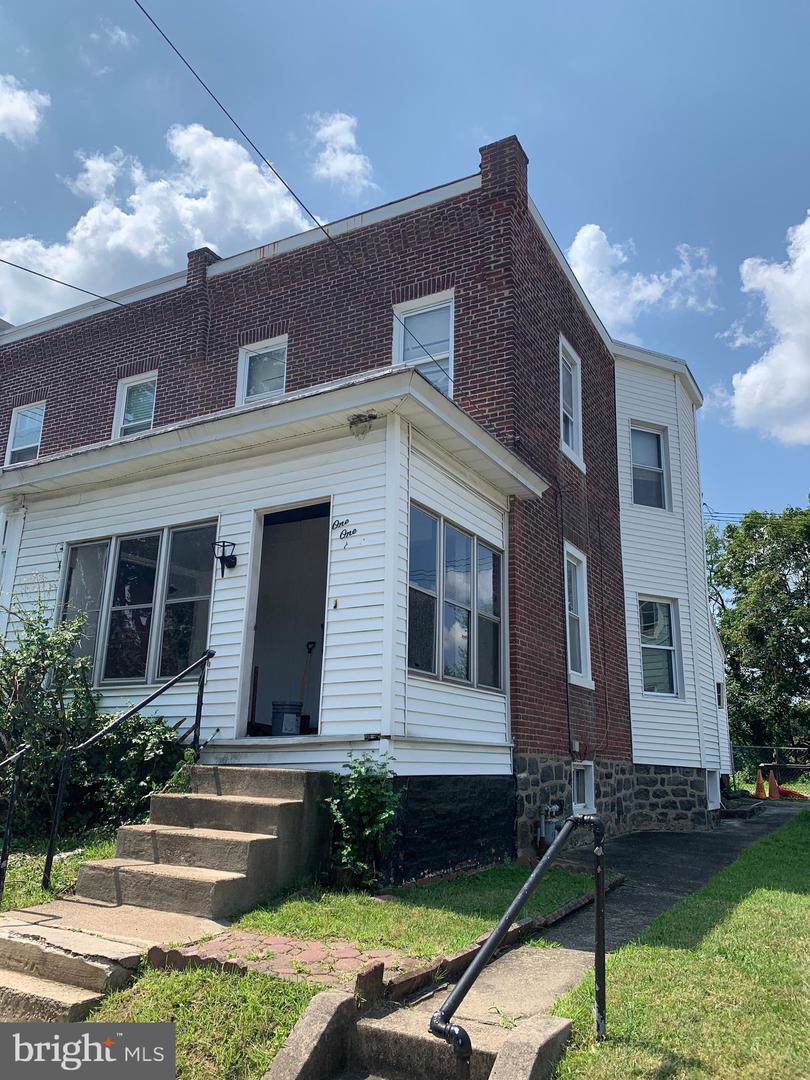 118 Sharon Avenue - Photo 1