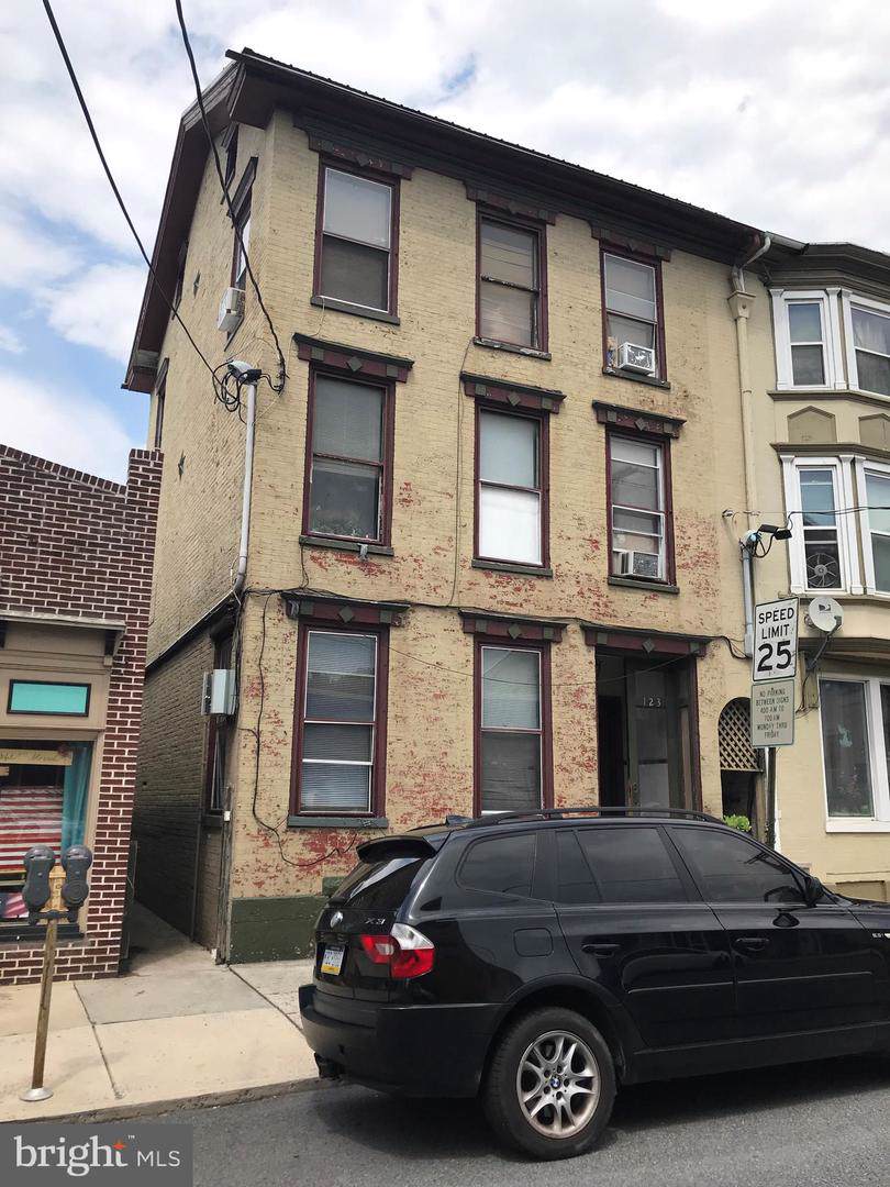 123 Queen Street - Photo 1