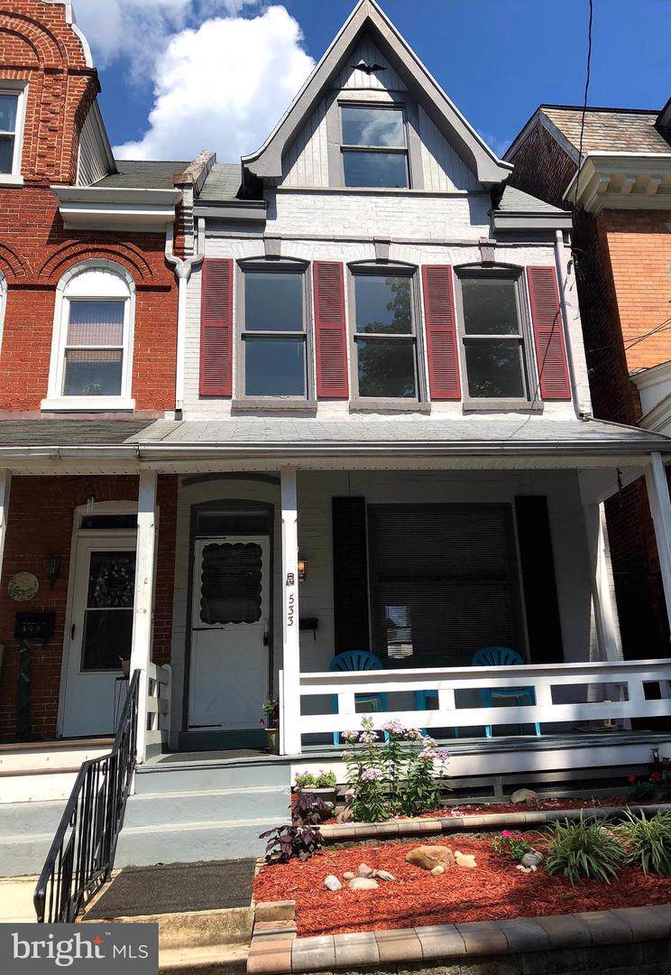 533 Mary Street - Photo 1