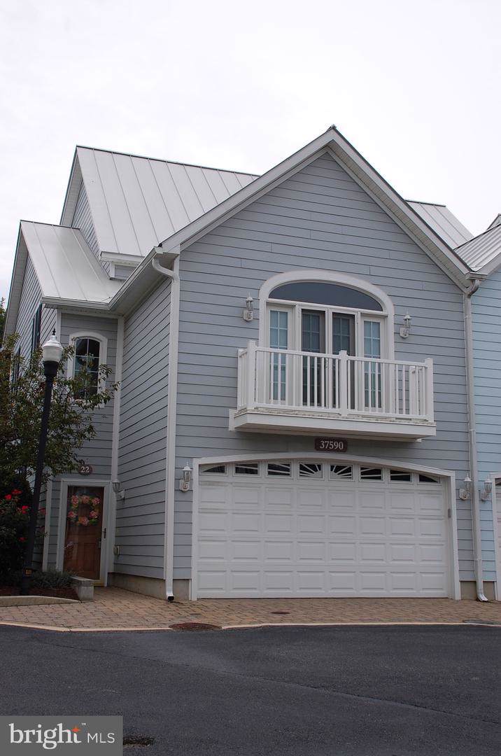 37590 Atlantic Street - Photo 1
