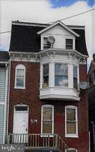 219 Roosevelt Avenue - Photo 1