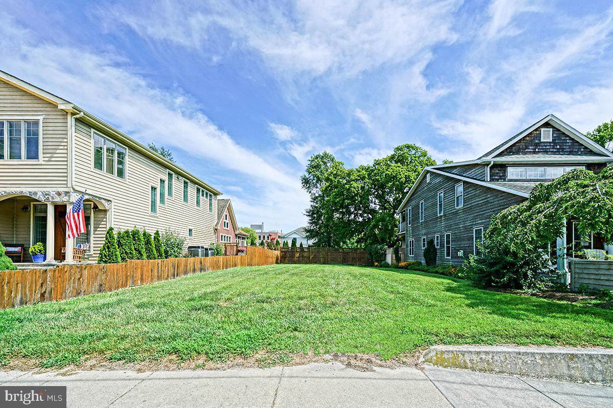 431 Park Avenue - Photo 1