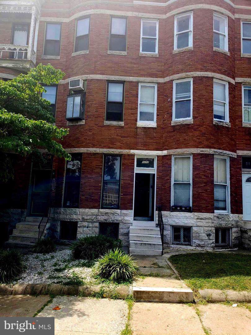 3222 Auchentoroly Terrace - Photo 1