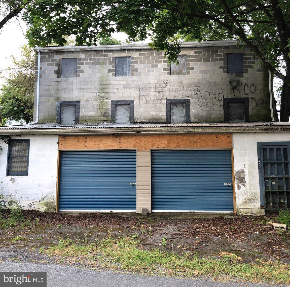 3207 Hall Street - Photo 1