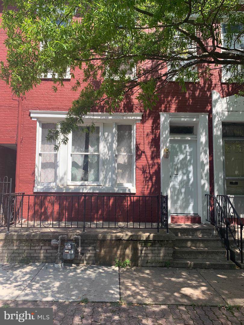 313 King Street - Photo 1