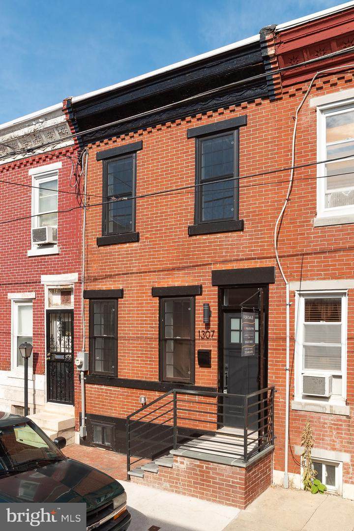 1307 Hicks Street - Photo 1