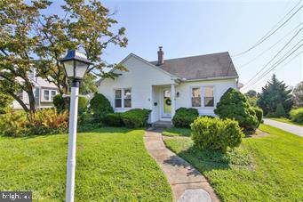 31 38TH Street - Photo 1