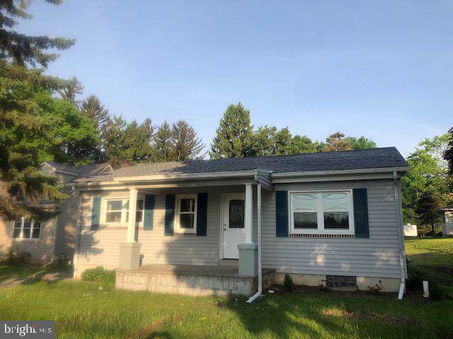 1565 7TH Street - Photo 1