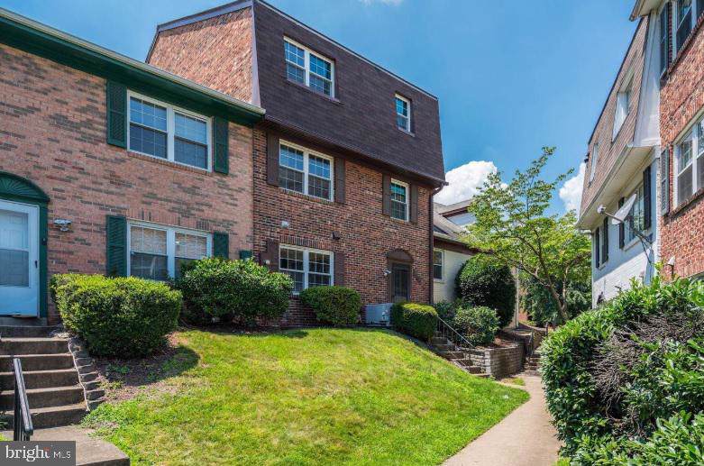 9913 Hagel Circle - Photo 1