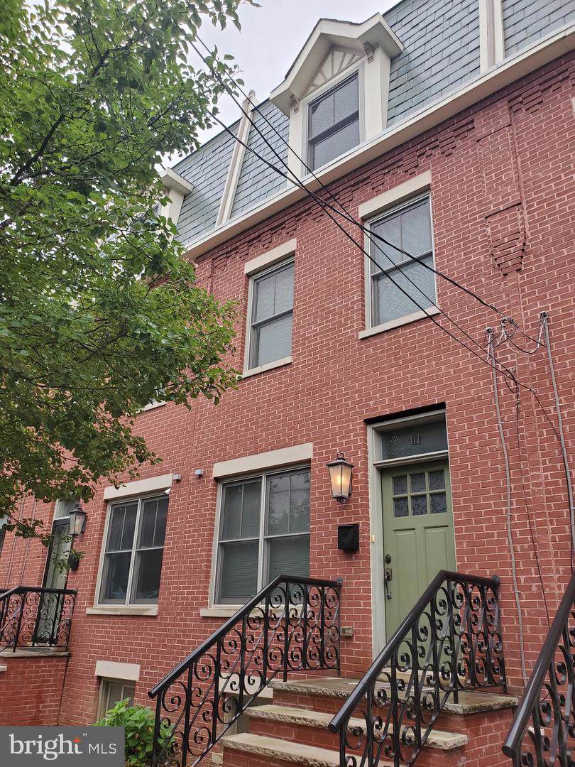 417 6TH Street - Photo 1