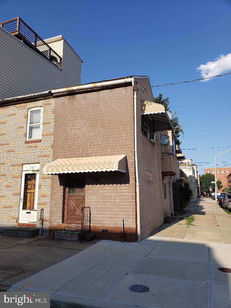 1141 Clinton Street - Photo 1