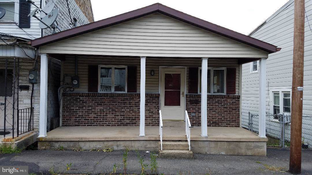 933 Brock Street - Photo 1
