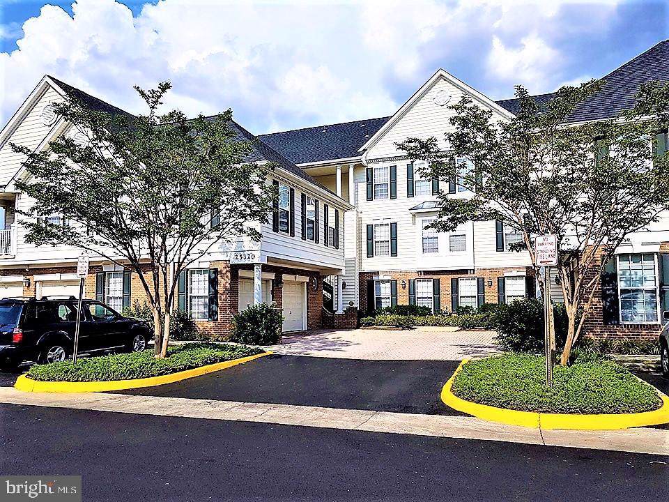 25320 Lake Mist - Photo 1