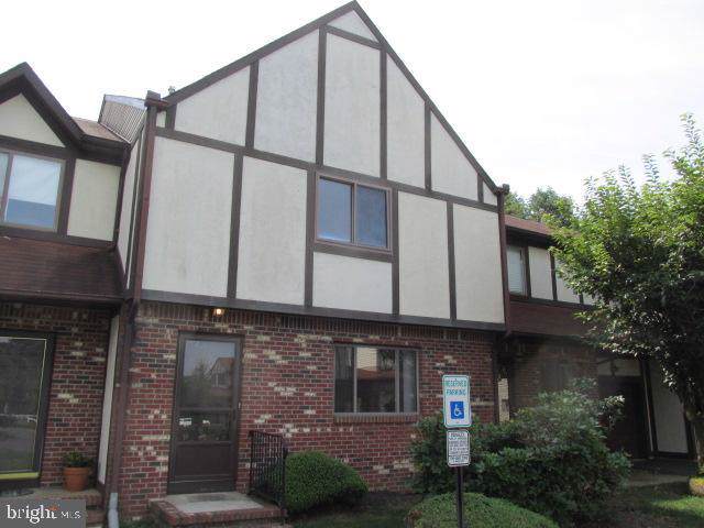 16 Coventry Square - Photo 1