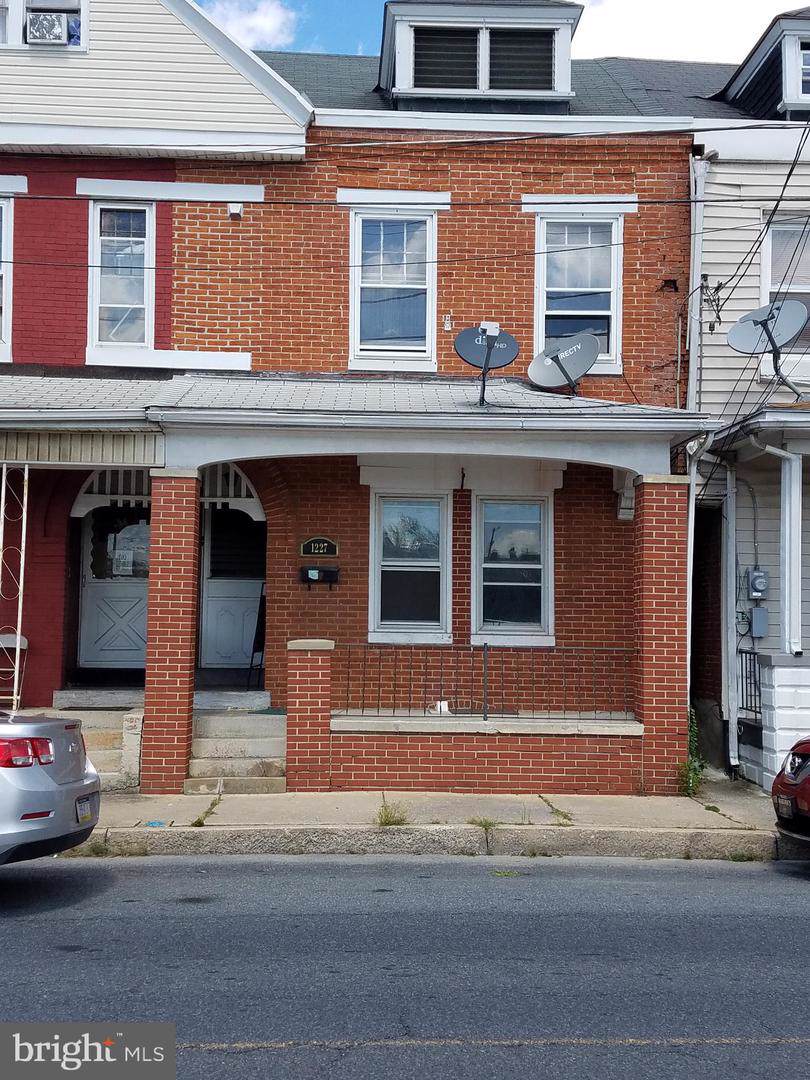 1227 Lehman Street - Photo 1