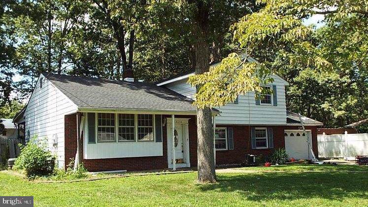 1576 Allen Avenue - Photo 1