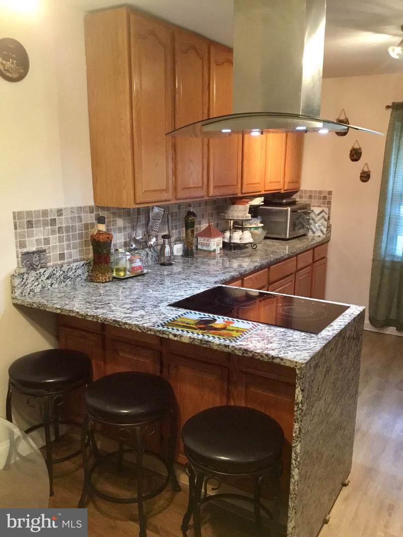 909 1ST - Photo 1