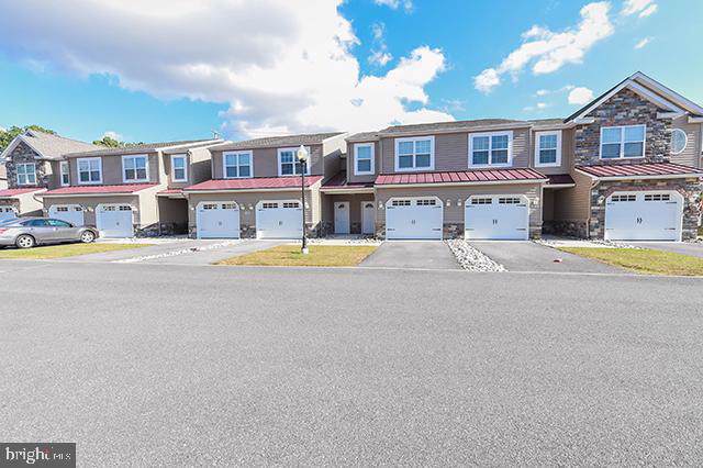 421 Parkview Court - Photo 1