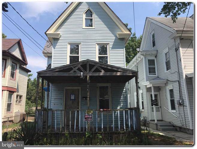 324 Oak Street - Photo 1