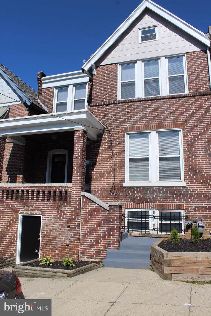 605 Rodney Street - Photo 1